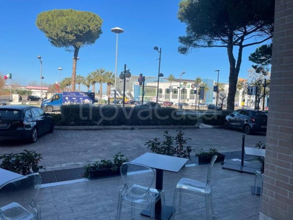 negozio in vendita a Montesilvano