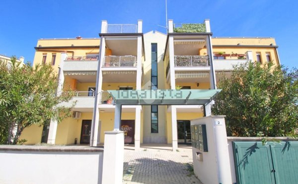 appartamento in vendita a Montesilvano in zona Villa Carmine