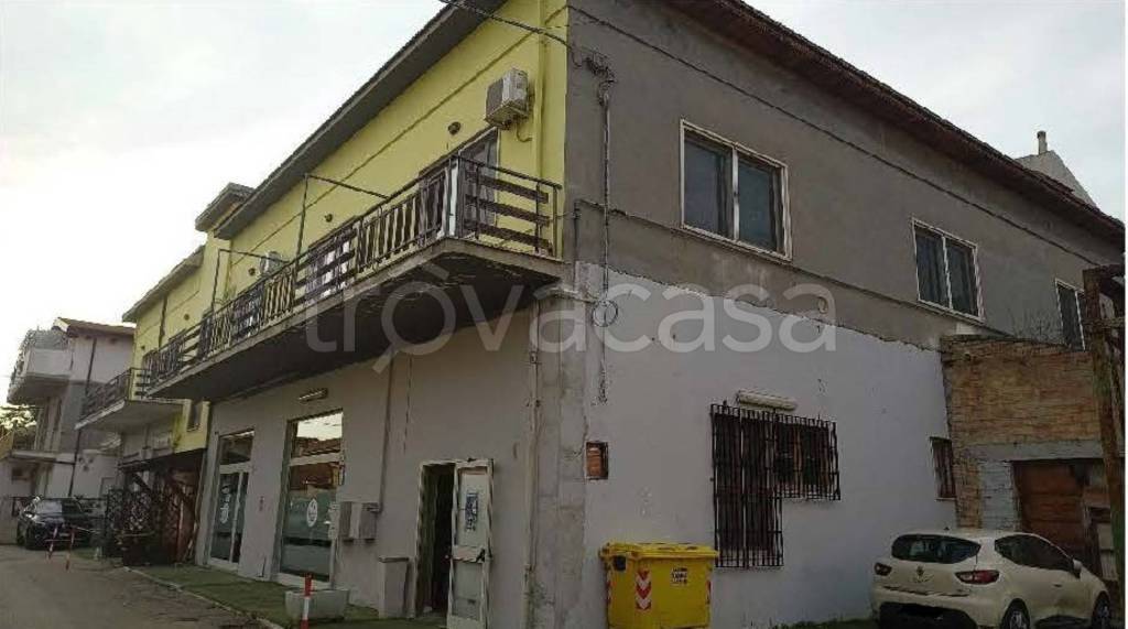 negozio in vendita a Montesilvano