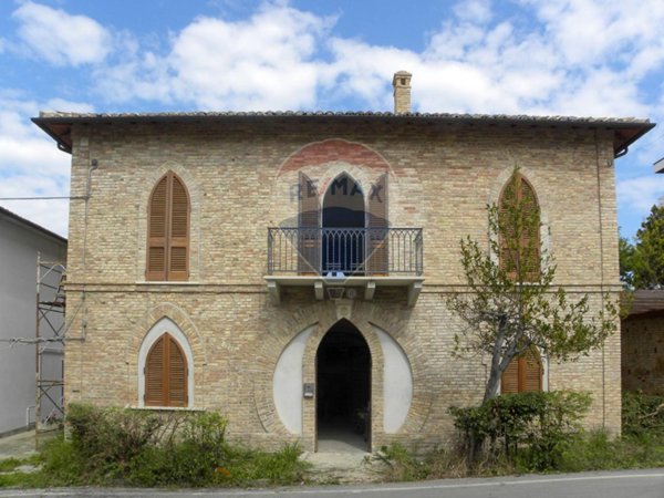 casa indipendente in vendita a Montesilvano in zona Montesilvano Colle