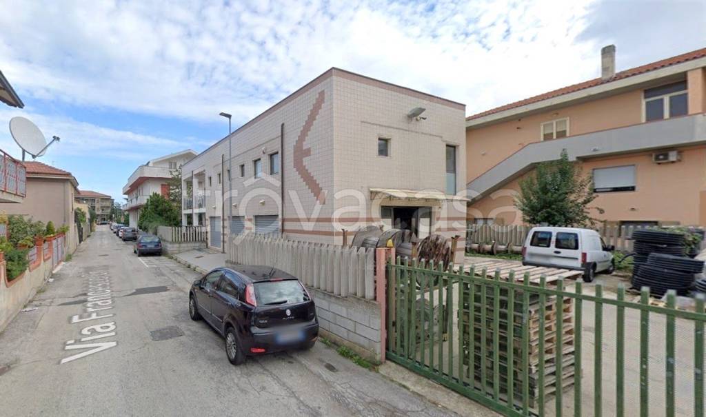 locale di sgombero in vendita a Montesilvano
