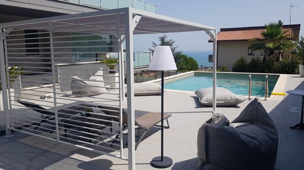 casa indipendente in vendita a Montesilvano in zona Montesilvano Colle