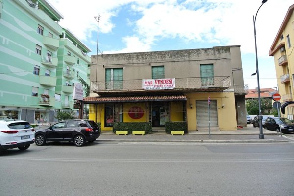 casa indipendente in vendita a Montesilvano