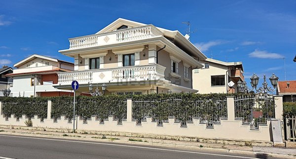 casa indipendente in vendita a Montesilvano