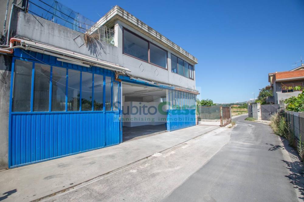 locale di sgombero in vendita a Montesilvano