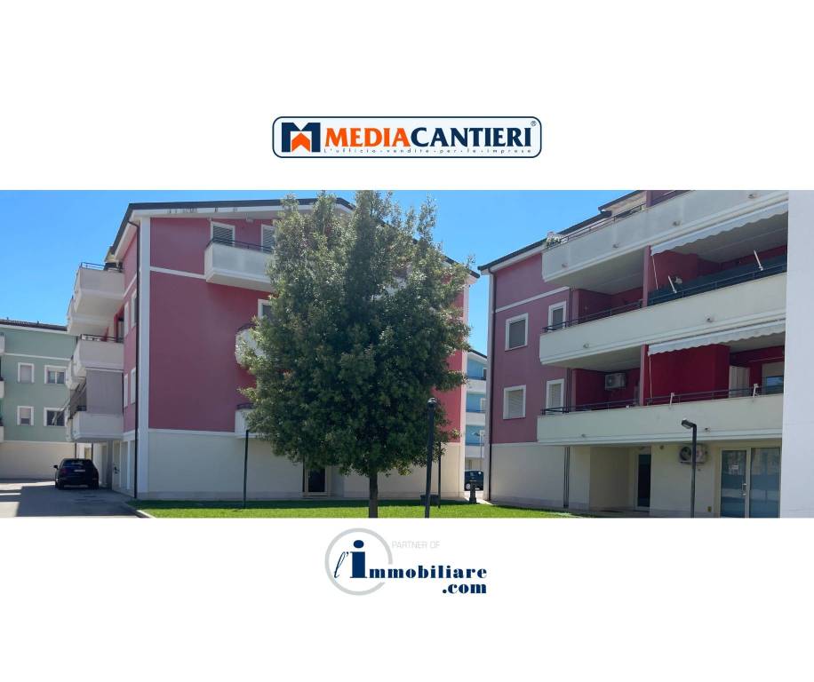 appartamento in vendita a Montesilvano in zona Villa Carmine