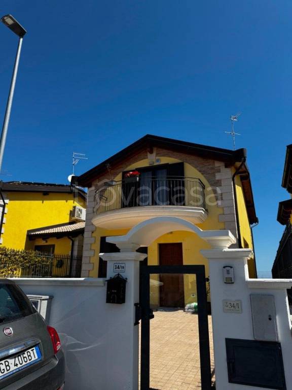 casa indipendente in vendita a Montesilvano in zona Montesilvano Colle