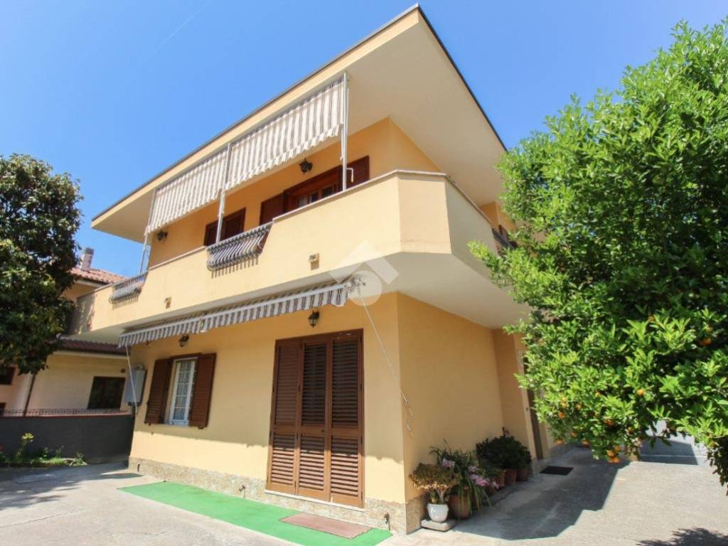 appartamento in vendita a Montesilvano in zona Villa Carmine