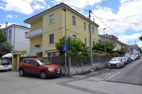 casa indipendente in vendita a Montesilvano