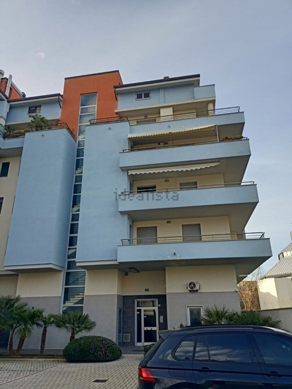 appartamento in vendita a Montesilvano in zona Montesilvano Marina