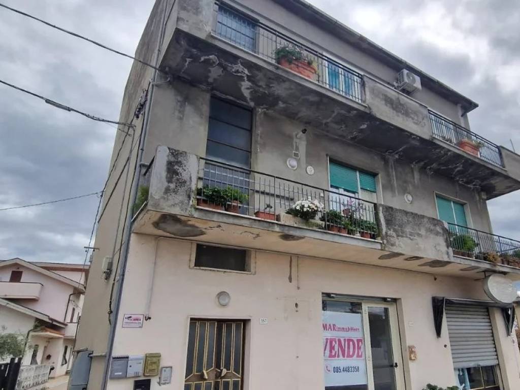 appartamento in vendita a Montesilvano in zona Villa Carmine