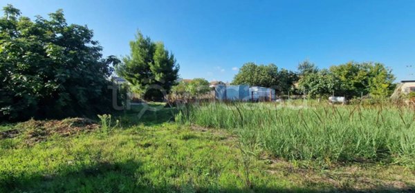 terreno agricolo in vendita a Montesilvano in zona Villa Carmine