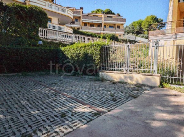 casa indipendente in vendita a Montesilvano in zona Montesilvano Colle