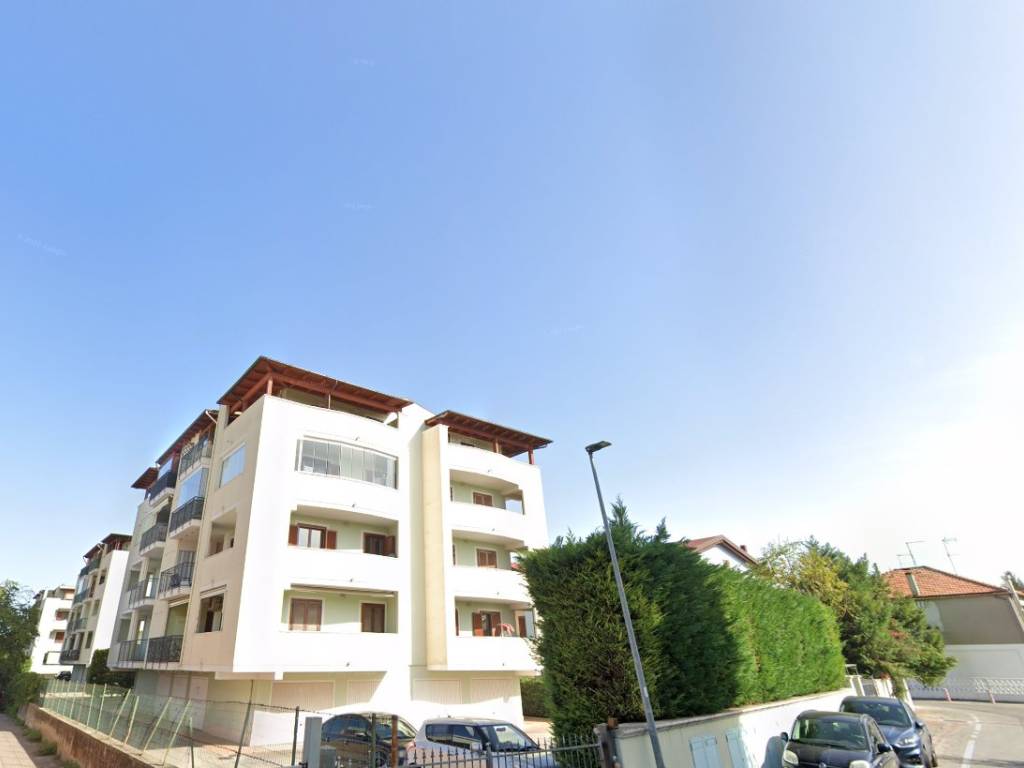 appartamento in vendita a Montesilvano in zona Villa Carmine