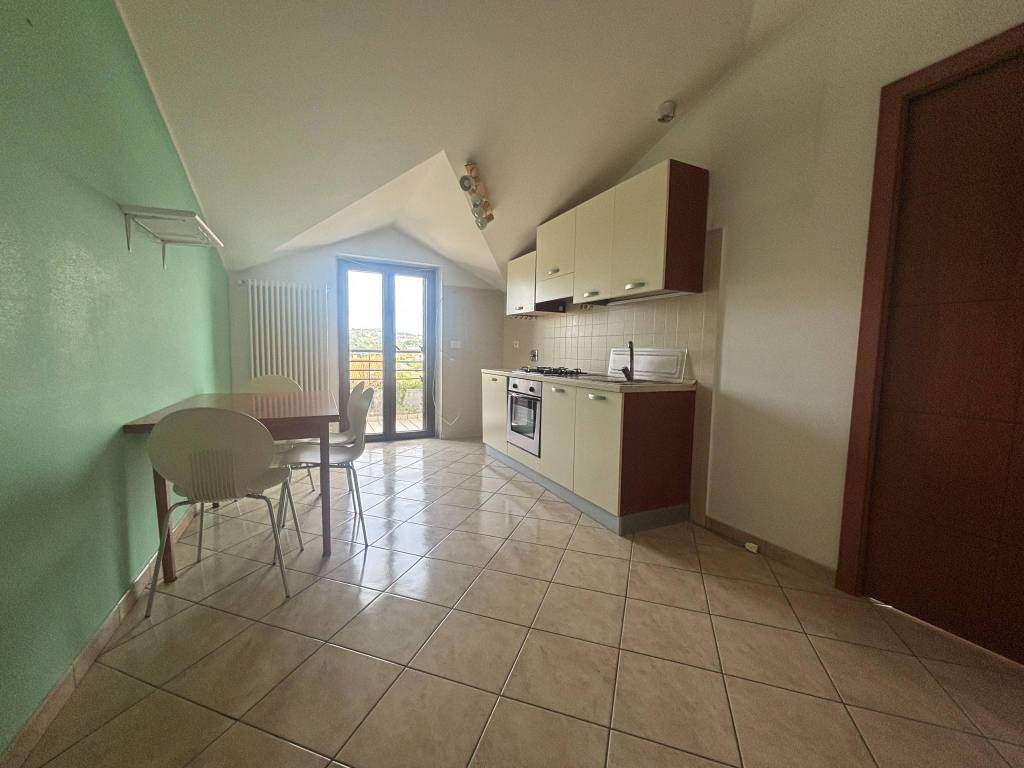 appartamento in vendita a Montesilvano in zona Villa Carmine