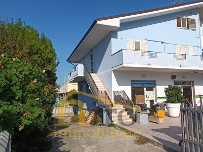 casa indipendente in vendita a Montesilvano