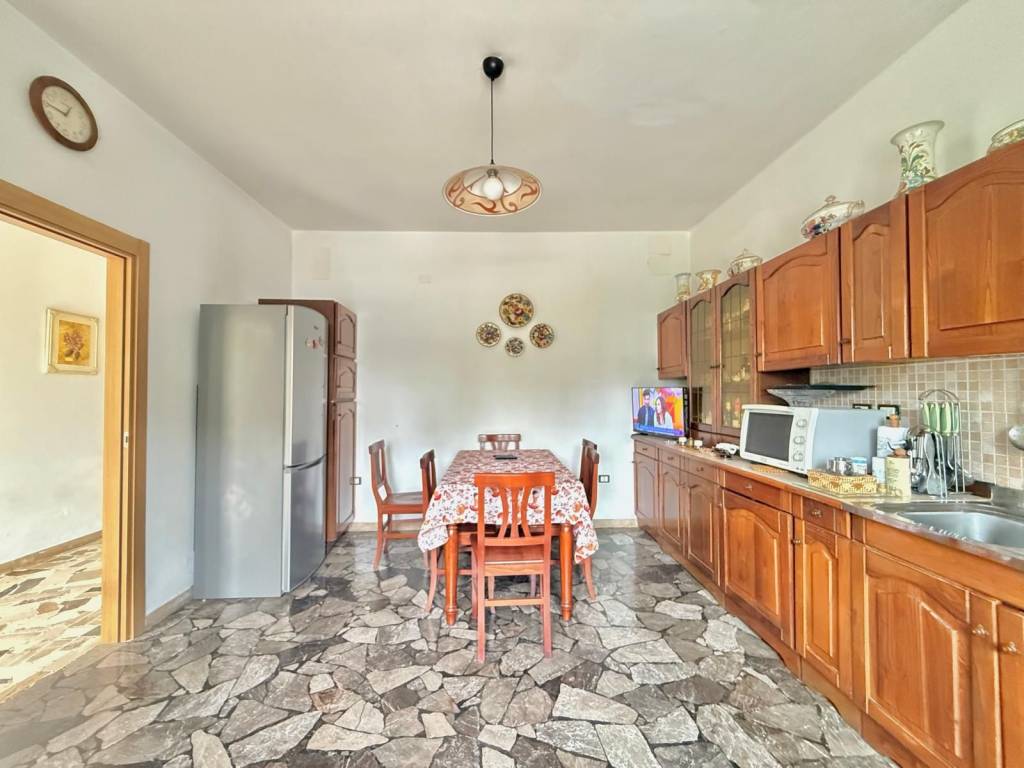 appartamento in vendita a Montesilvano in zona Villa Carmine