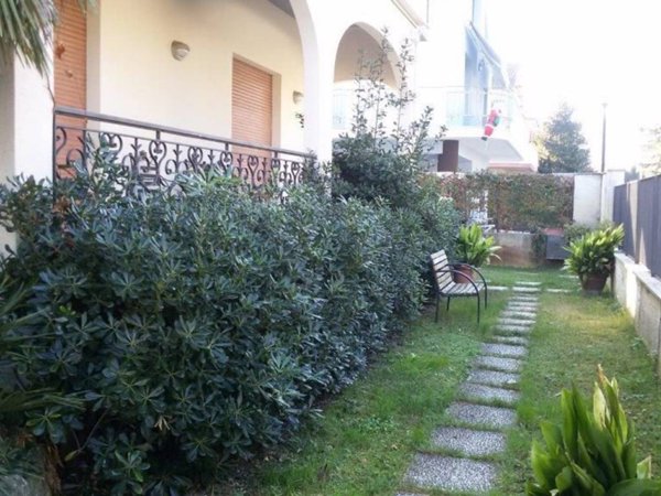 casa indipendente in vendita a Montesilvano