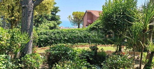 casa indipendente in vendita a Montesilvano in zona Montesilvano Colle