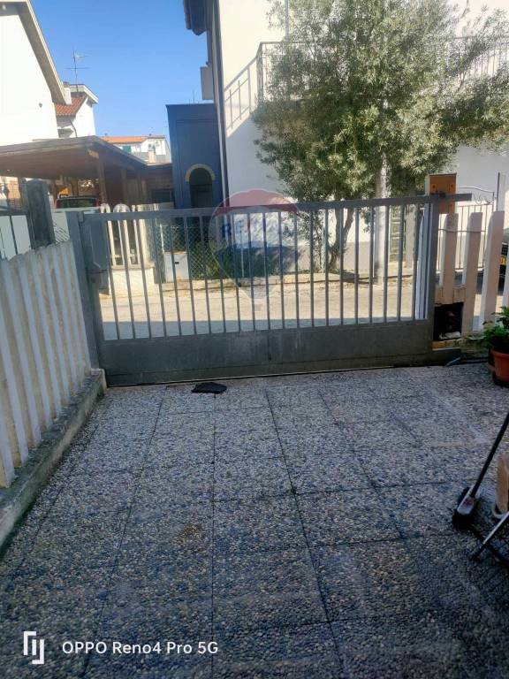 casa indipendente in vendita a Montesilvano