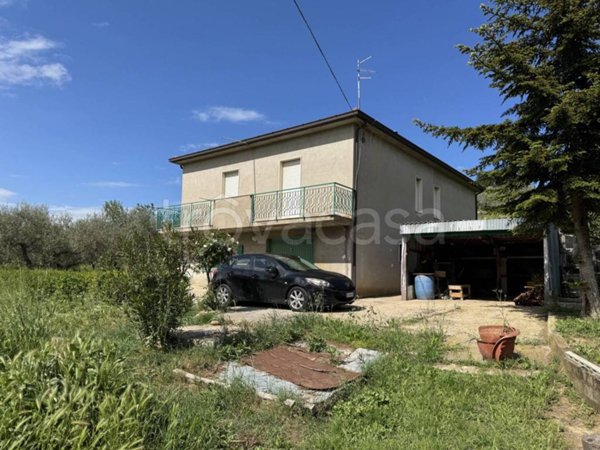 casa indipendente in vendita a Montesilvano in zona Montesilvano Colle