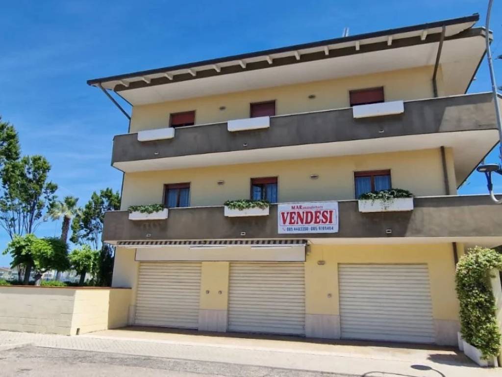 casa indipendente in vendita a Montesilvano