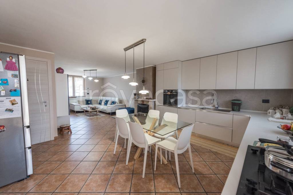 casa indipendente in vendita a Montesilvano