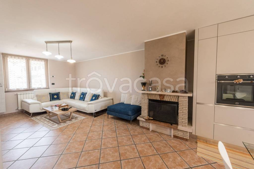 casa indipendente in vendita a Montesilvano