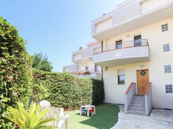 casa indipendente in vendita a Montesilvano