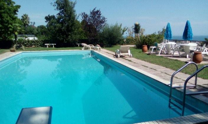 casa indipendente in vendita a Montesilvano