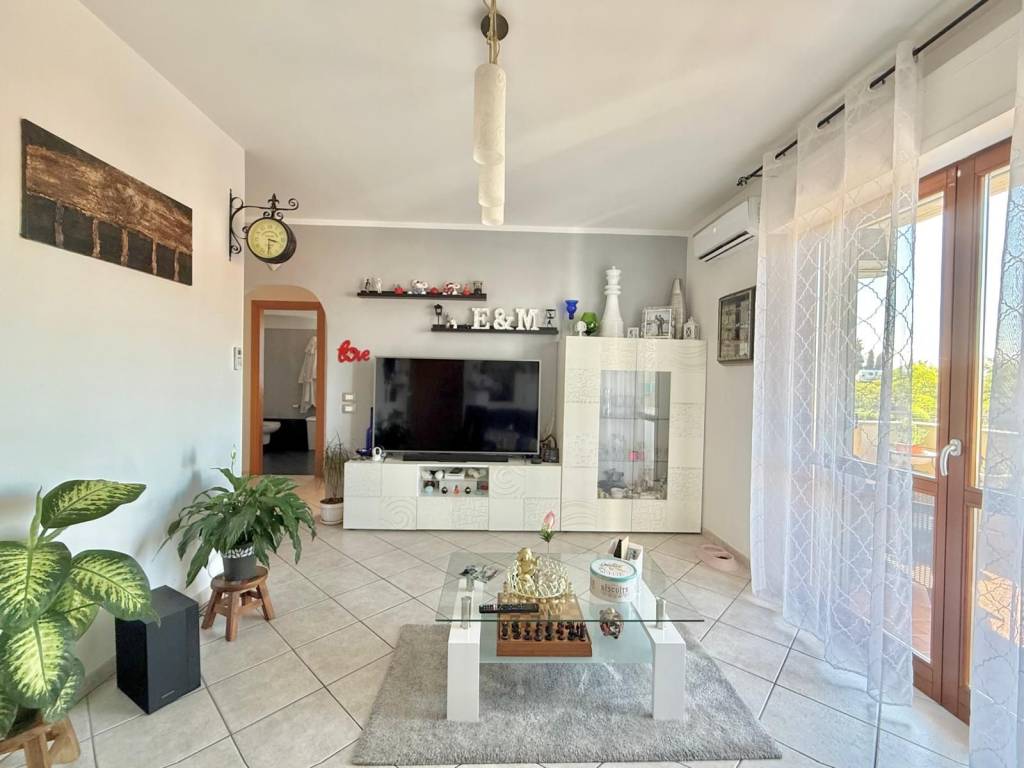 appartamento in vendita a Montesilvano in zona Villa Carmine