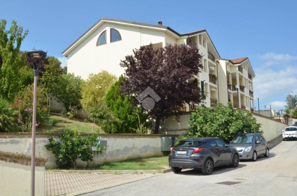appartamento in vendita a Montesilvano in zona Montesilvano Colle