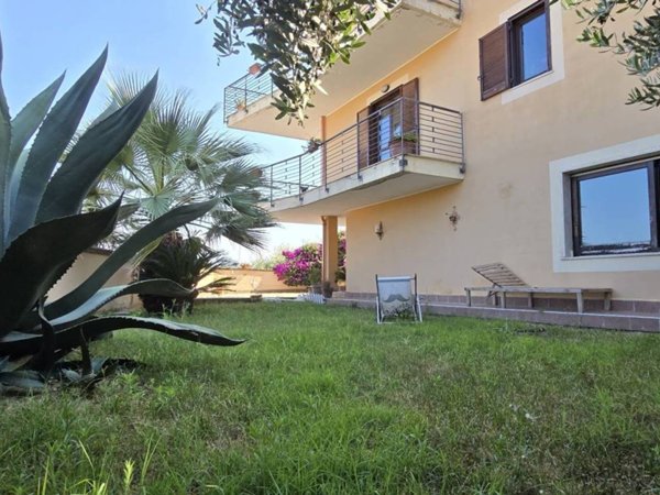 casa indipendente in vendita a Montesilvano in zona Montesilvano Colle
