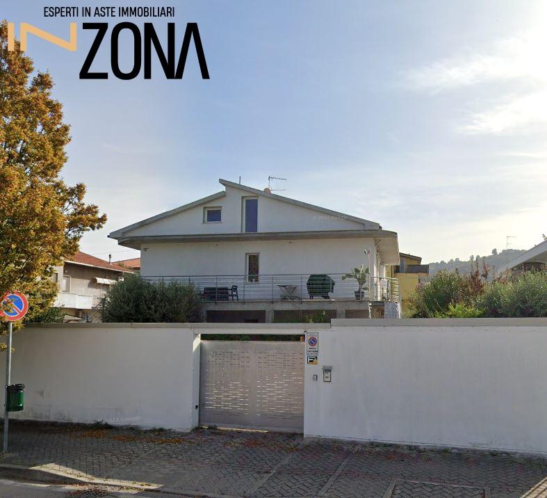 casa indipendente in vendita a Montesilvano