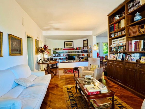 casa indipendente in vendita a Montesilvano in zona Montesilvano Colle