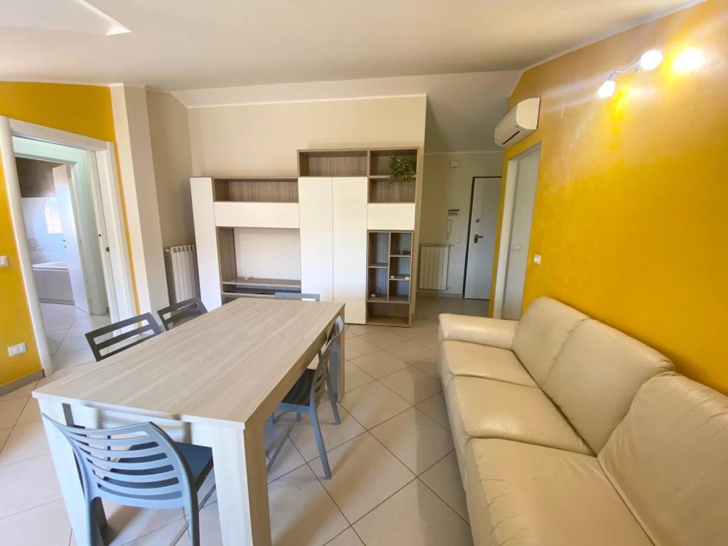 appartamento in vendita a Montesilvano in zona Villa Carmine