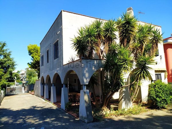 casa indipendente in vendita a Montesilvano