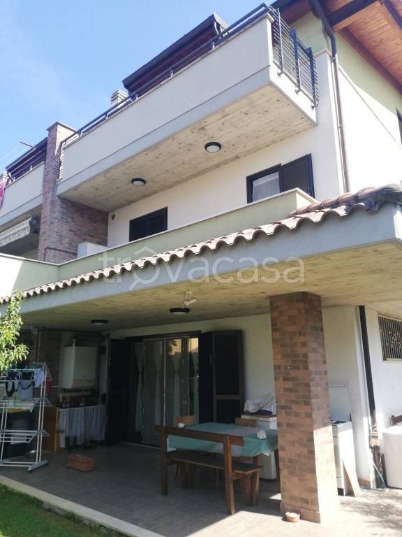 casa indipendente in vendita a Montesilvano