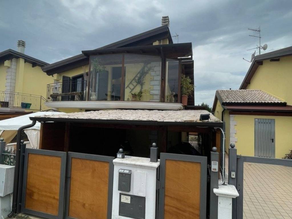 appartamento in vendita a Montesilvano in zona Montesilvano Colle