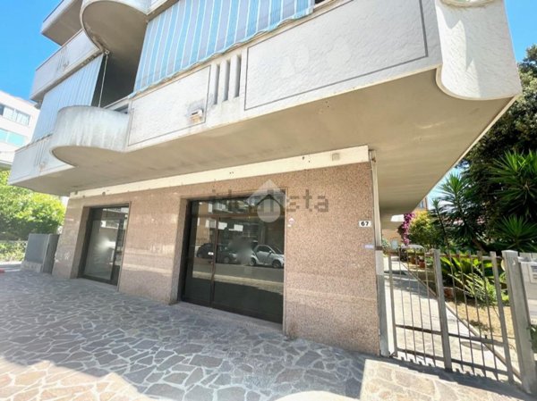 negozio in vendita a Montesilvano