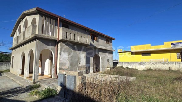 casa indipendente in vendita a Montesilvano