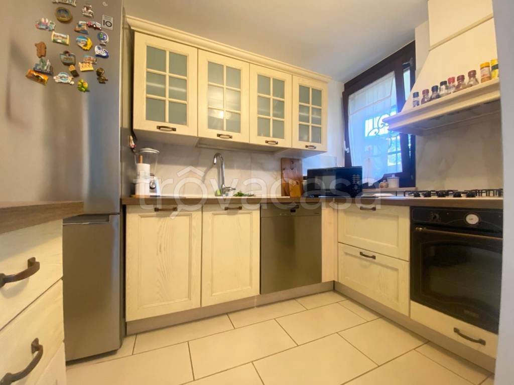 appartamento in vendita a Montesilvano in zona Montesilvano Colle