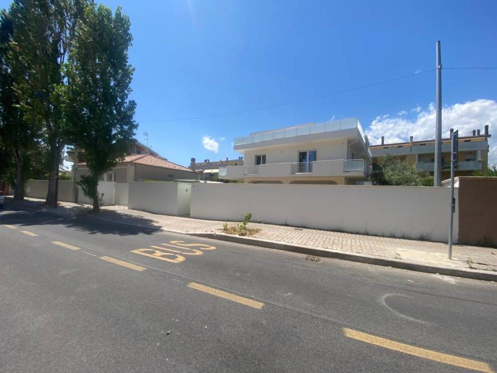 casa indipendente in vendita a Montesilvano