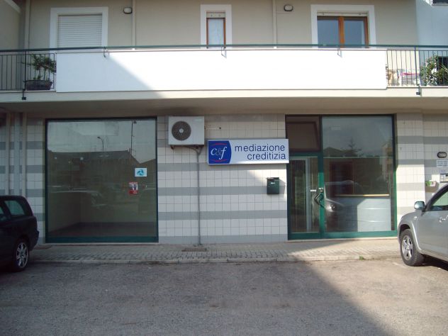 negozio in vendita a Montesilvano