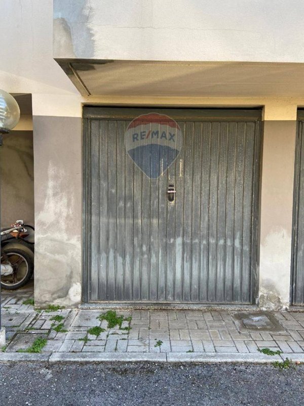 locale di sgombero in vendita a Montesilvano
