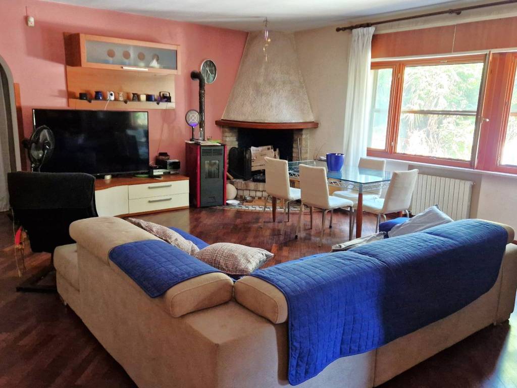 casa indipendente in vendita a Montesilvano