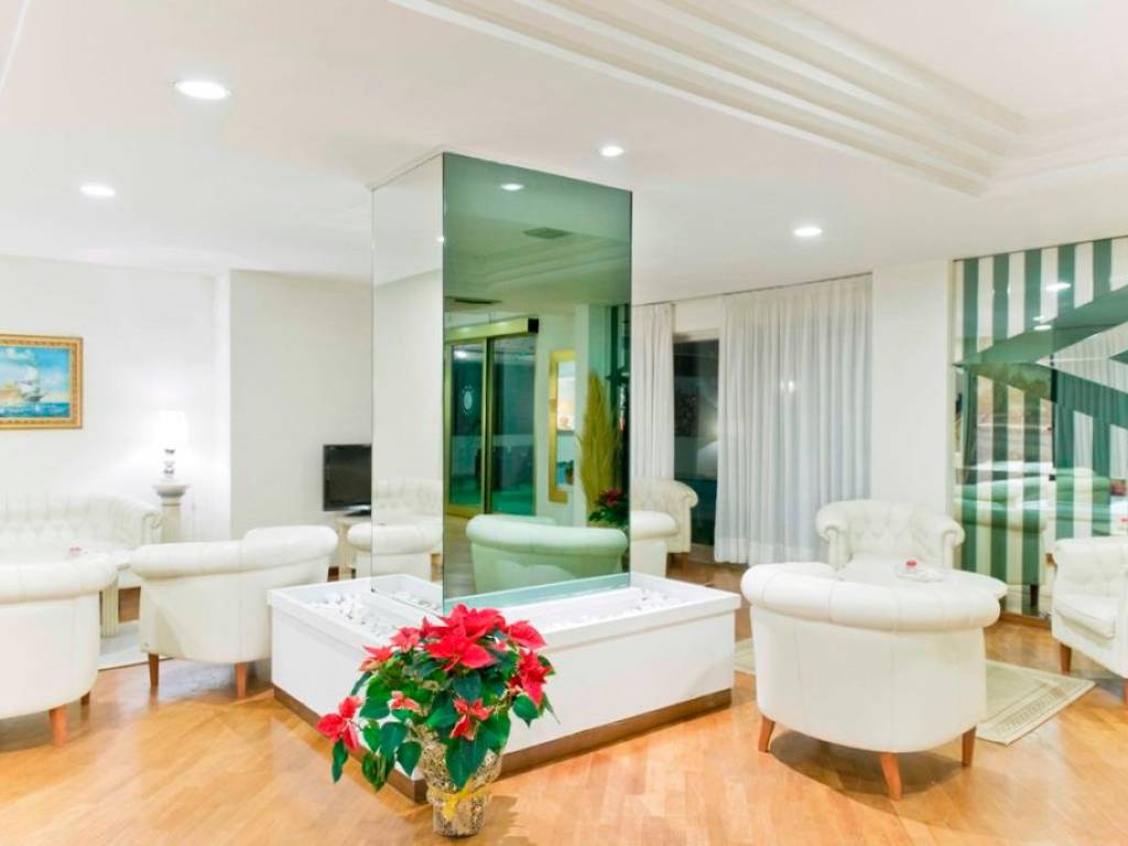 intera palazzina in vendita a Montesilvano