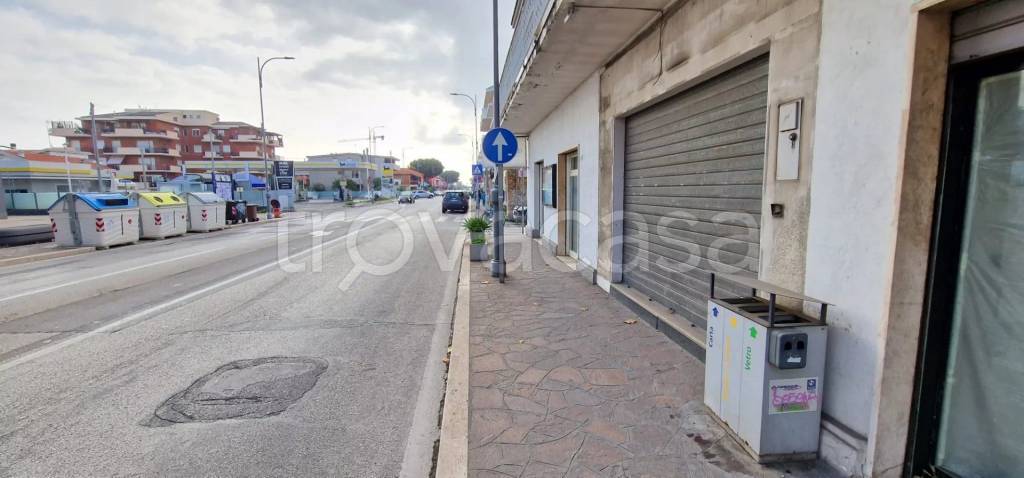 negozio in vendita a Montesilvano