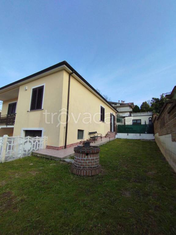 casa indipendente in vendita a Montesilvano in zona Villa Carmine