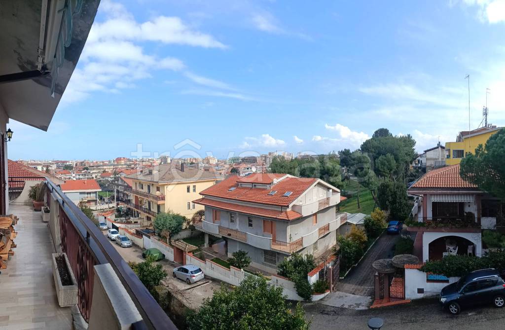 casa indipendente in vendita a Montesilvano